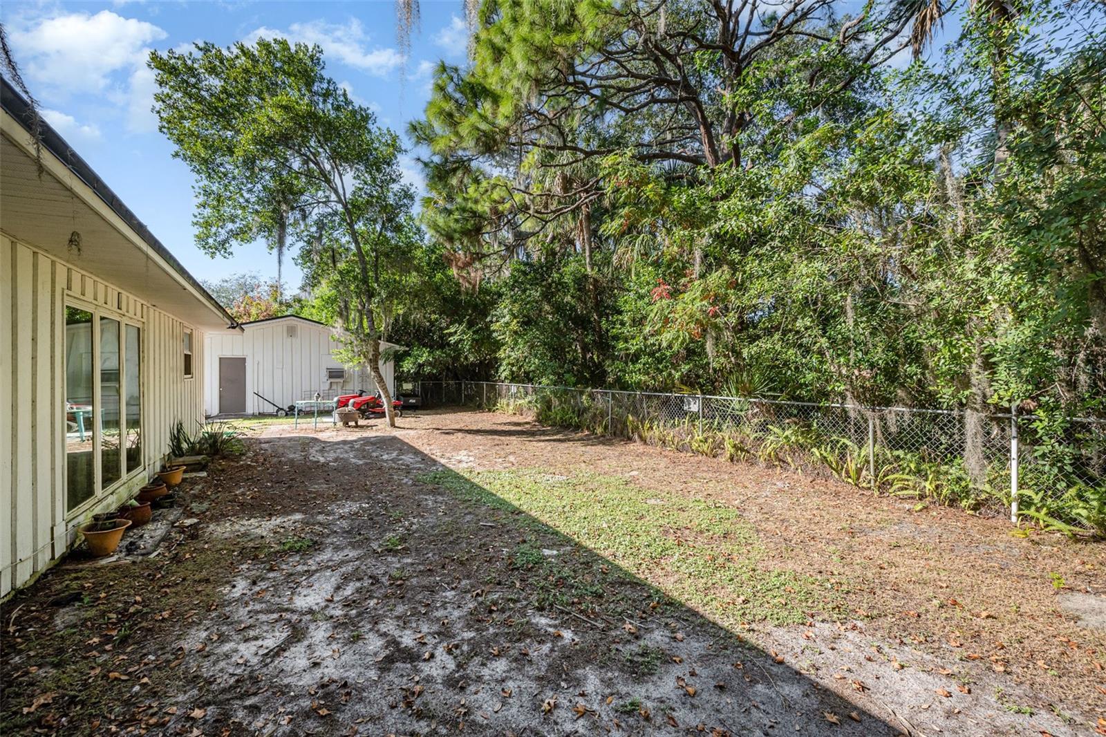 PINE CREST - Residential