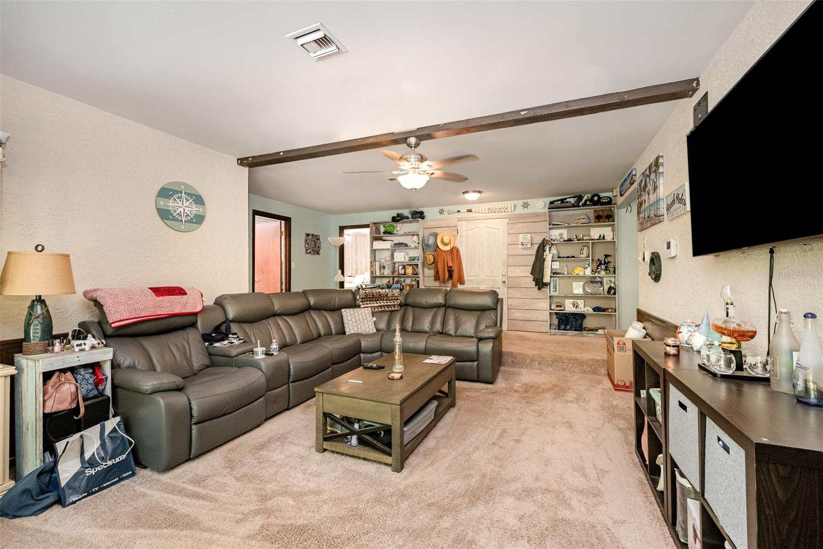 PINE CREST - Residential