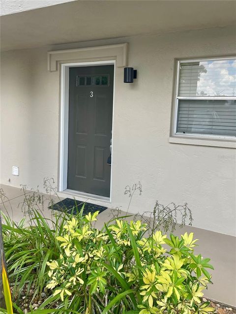 Photo of 918 La Costa Circle #3, Sarasota, FL 34237 (MLS # A4683613)