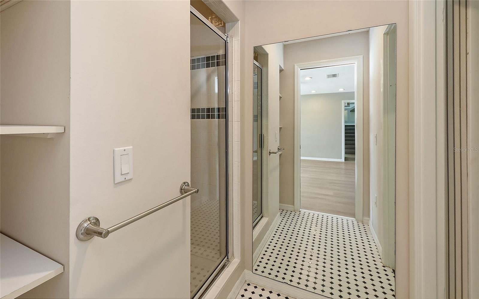 COUNTRY CLUB SHORES SEC 02 - Residential