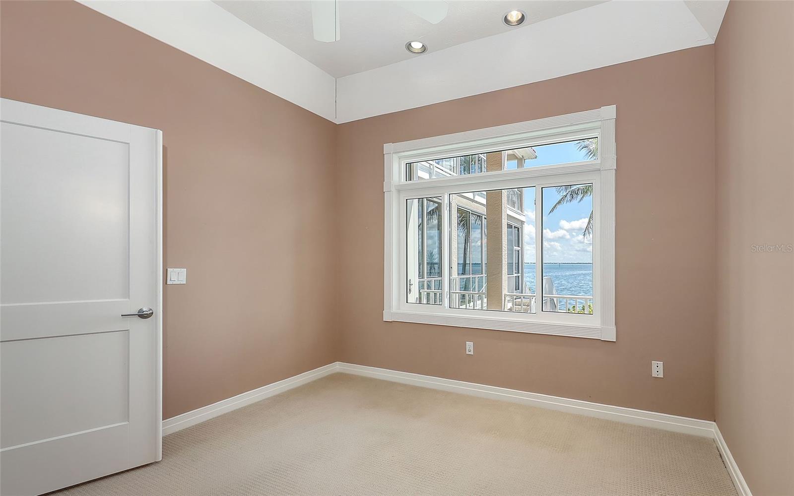 COUNTRY CLUB SHORES SEC 02 - Residential