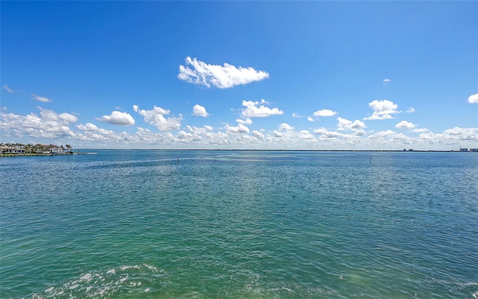 COUNTRY CLUB SHORES SEC 02 - Residential