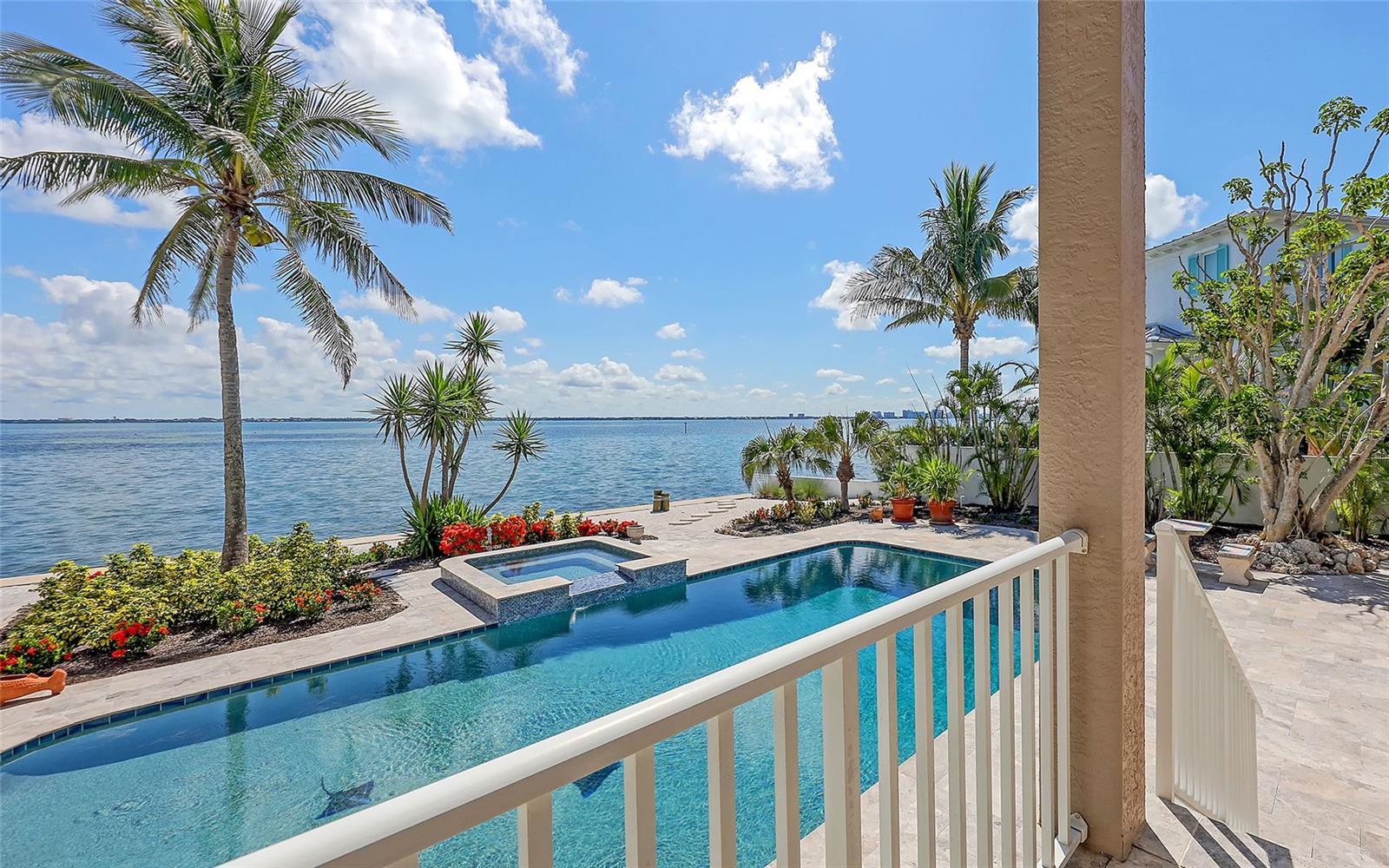 COUNTRY CLUB SHORES SEC 02 - Residential