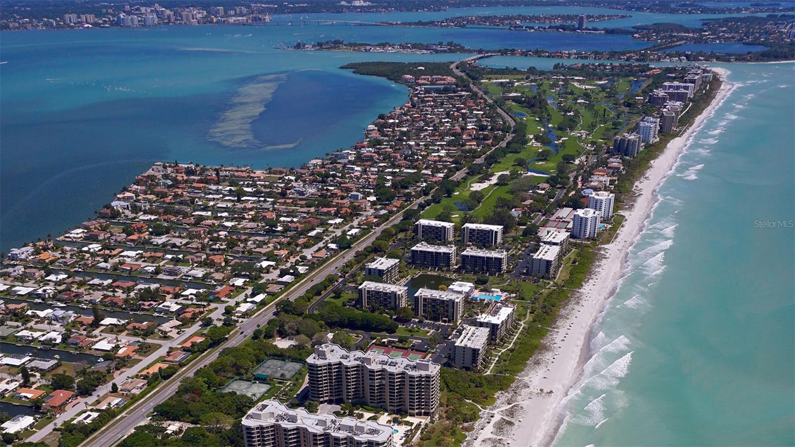 COUNTRY CLUB SHORES SEC 02 - Residential