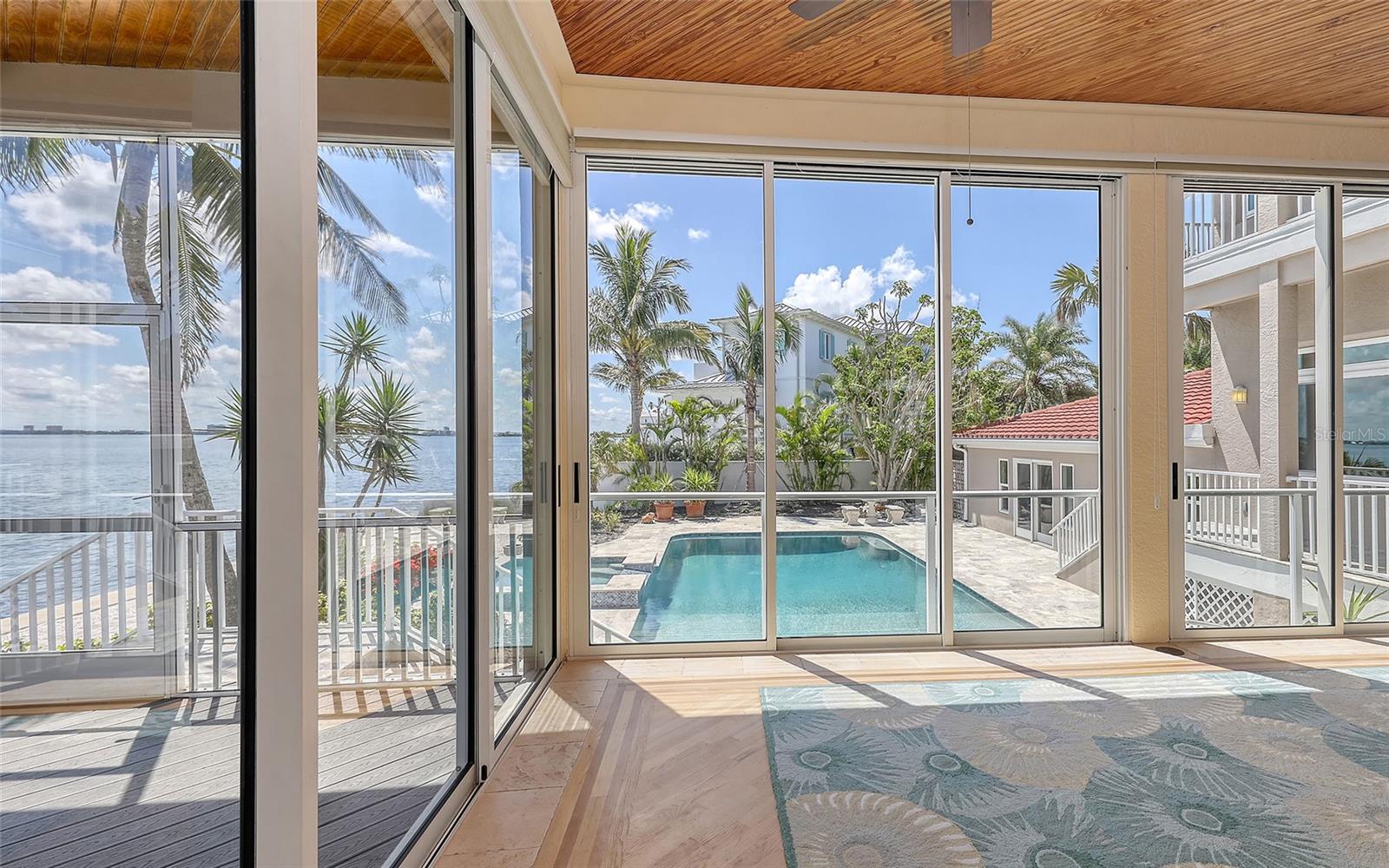 COUNTRY CLUB SHORES SEC 02 - Residential