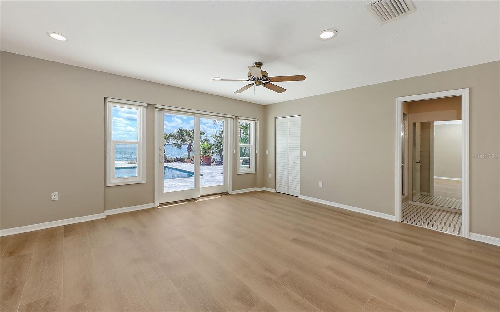 COUNTRY CLUB SHORES SEC 02 - Residential