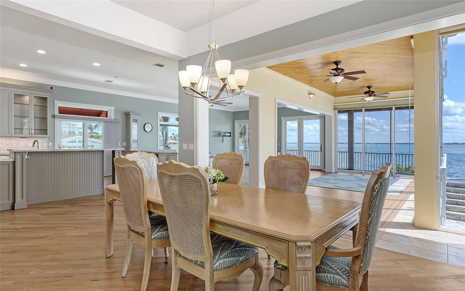 COUNTRY CLUB SHORES SEC 02 - Residential