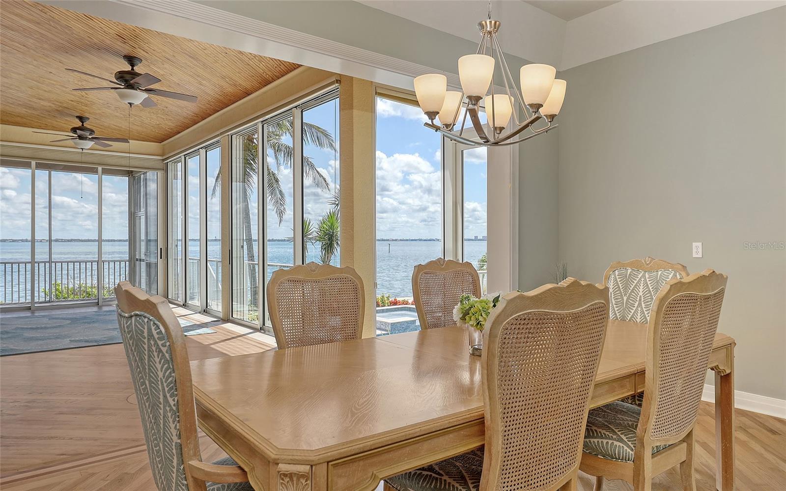 COUNTRY CLUB SHORES SEC 02 - Residential