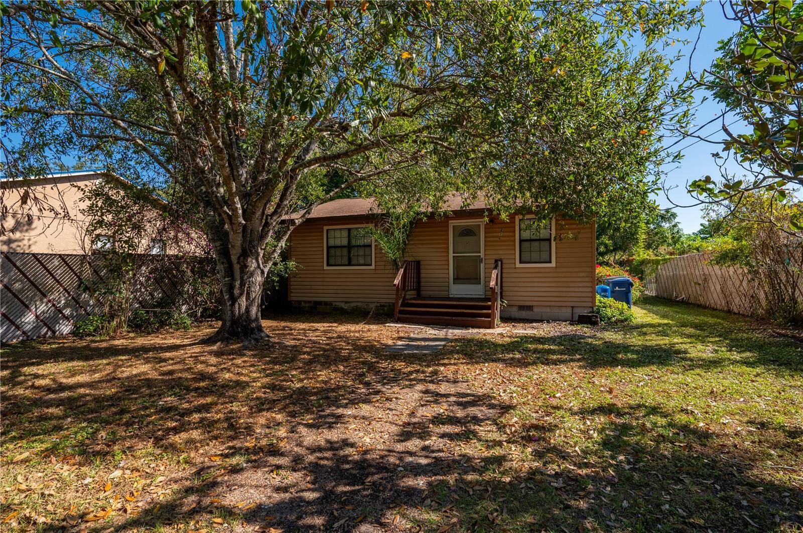 OGBURNS T B ADD TO TOWN OF OSPREY - Residential