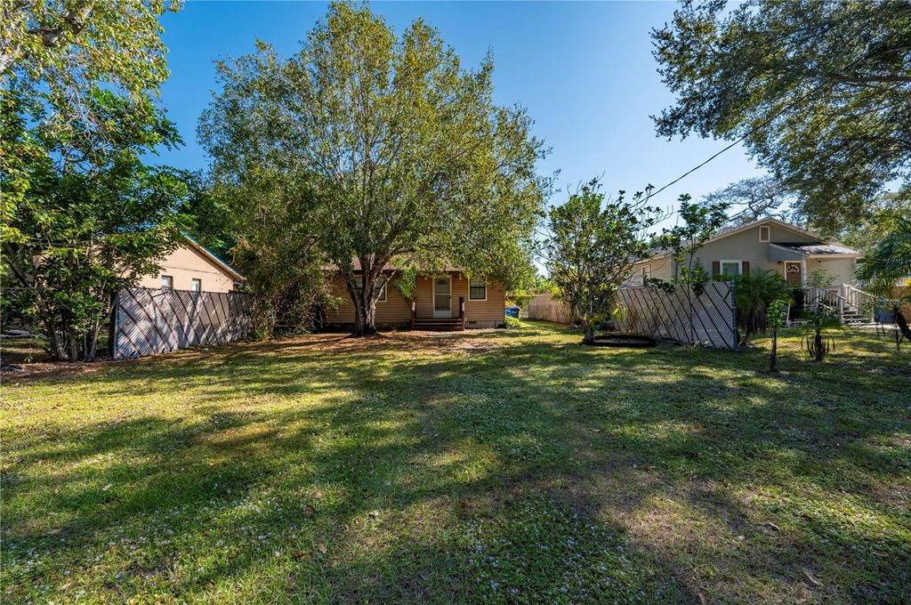 Photo of 216 Glenwood Avenue, Osprey, FL 34229 (MLS # A4673441)