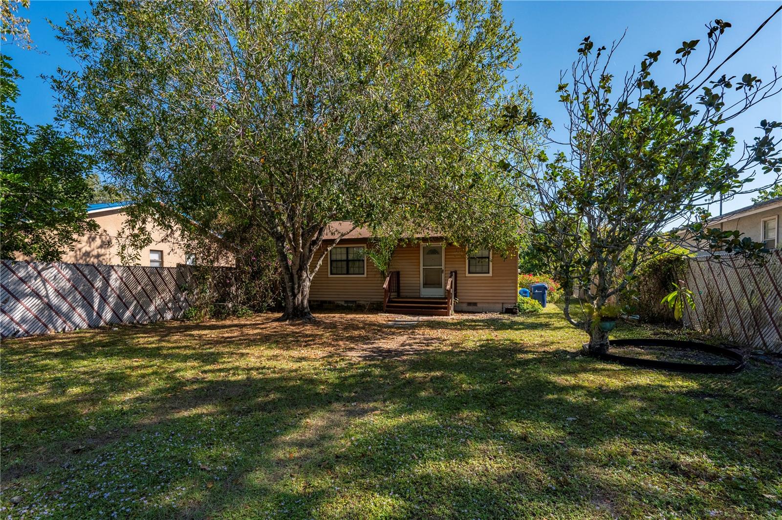 OGBURNS T B ADD TO TOWN OF OSPREY - Residential