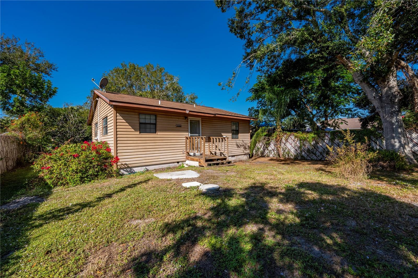 OGBURNS T B ADD TO TOWN OF OSPREY - Residential