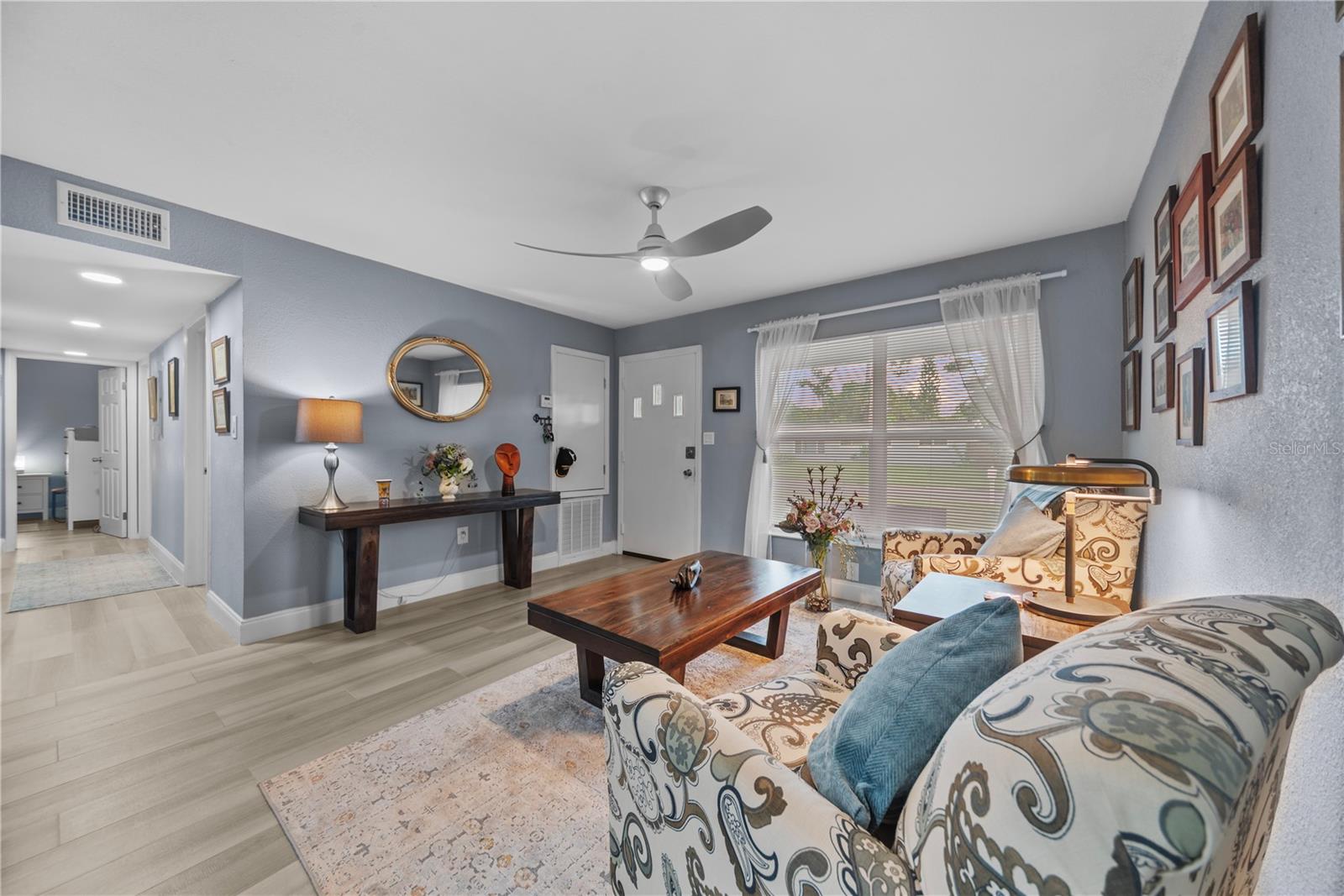 WHITE ACRES SUB - Residential