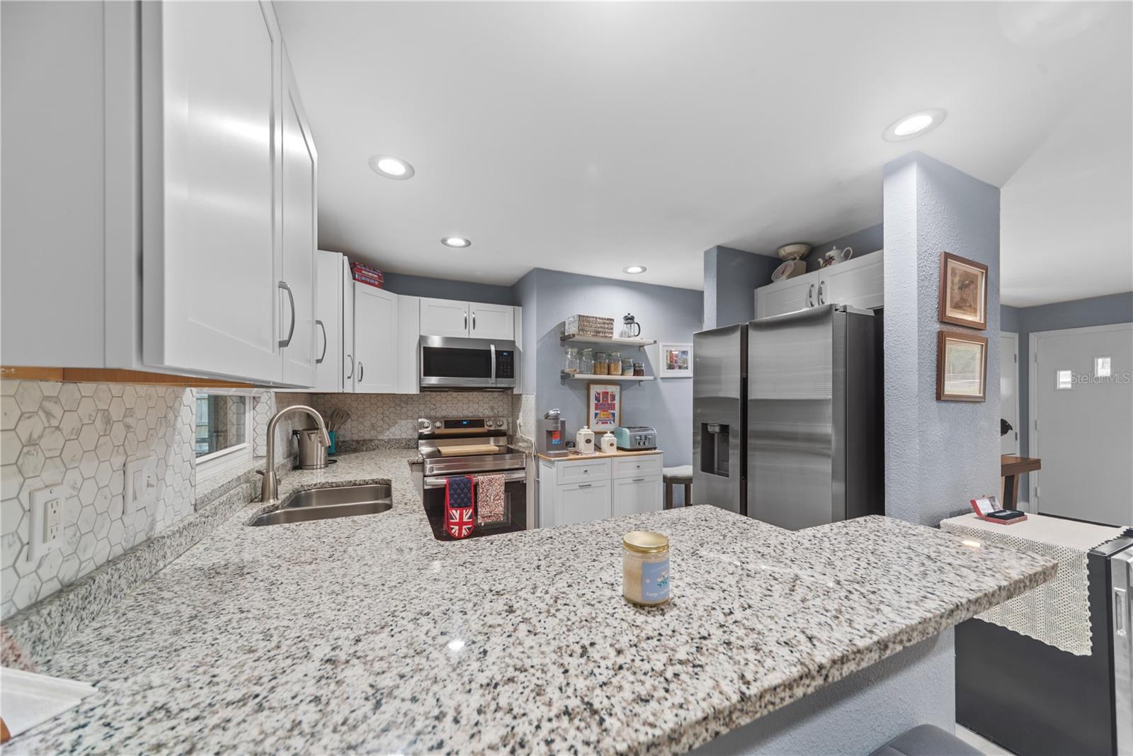 WHITE ACRES SUB - Residential