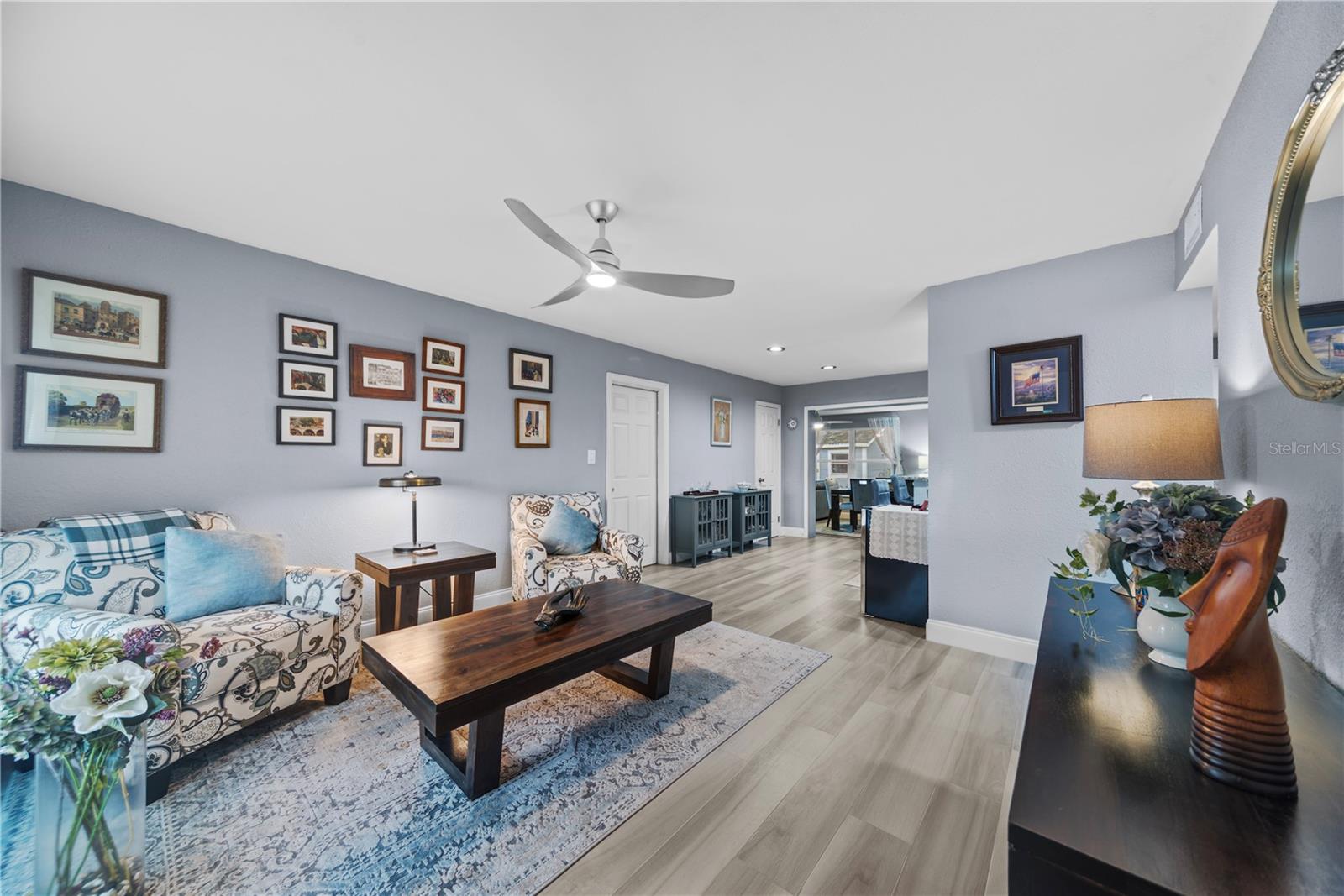 WHITE ACRES SUB - Residential