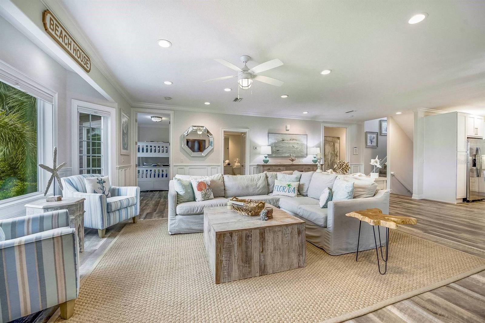 HOLMES BEACH DEV 1ST UNIT - Residential