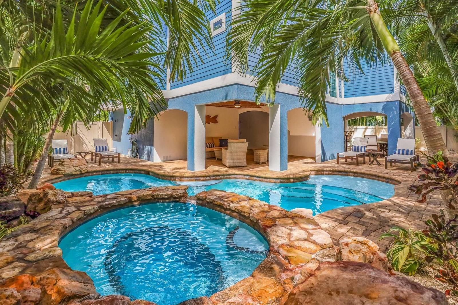 HOLMES BEACH DEV 1ST UNIT - Residential