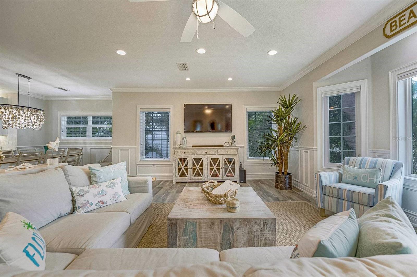 HOLMES BEACH DEV 1ST UNIT - Residential