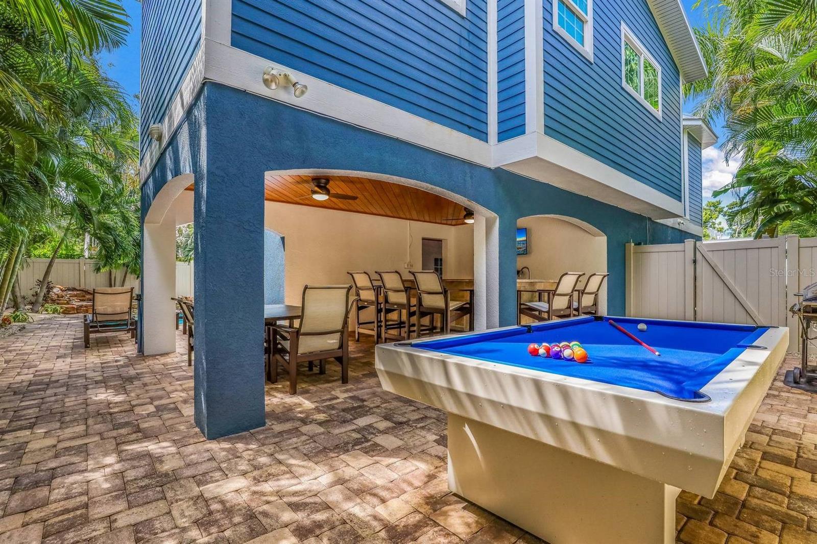 HOLMES BEACH DEV 1ST UNIT - Residential