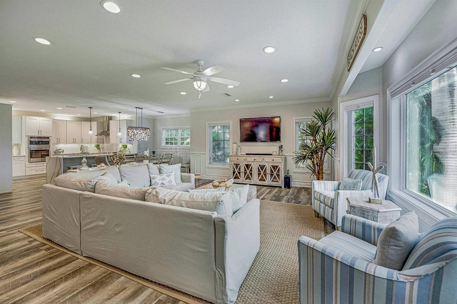 HOLMES BEACH DEV 1ST UNIT - Residential