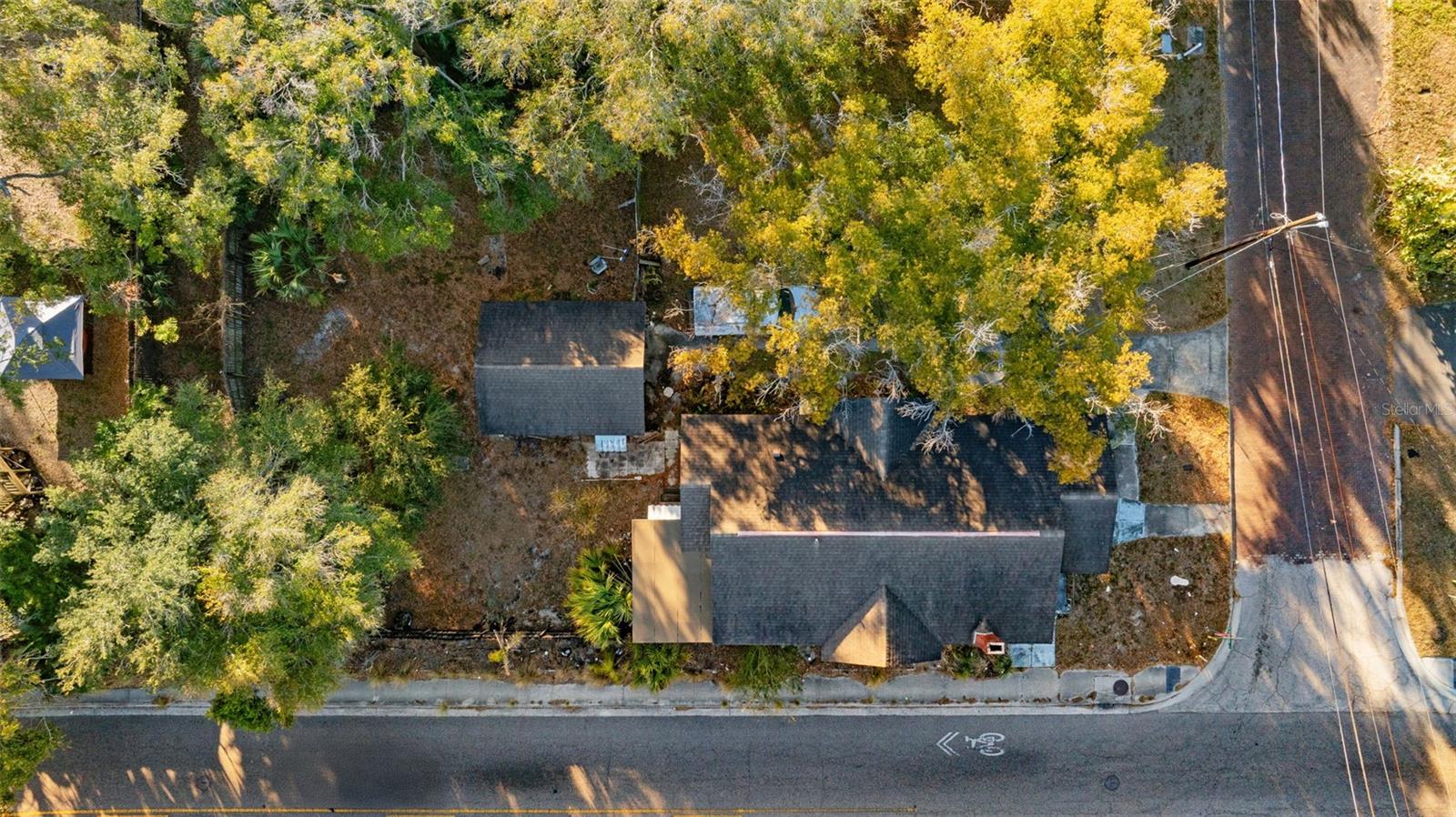 702 W VIRGINIA AVENUE