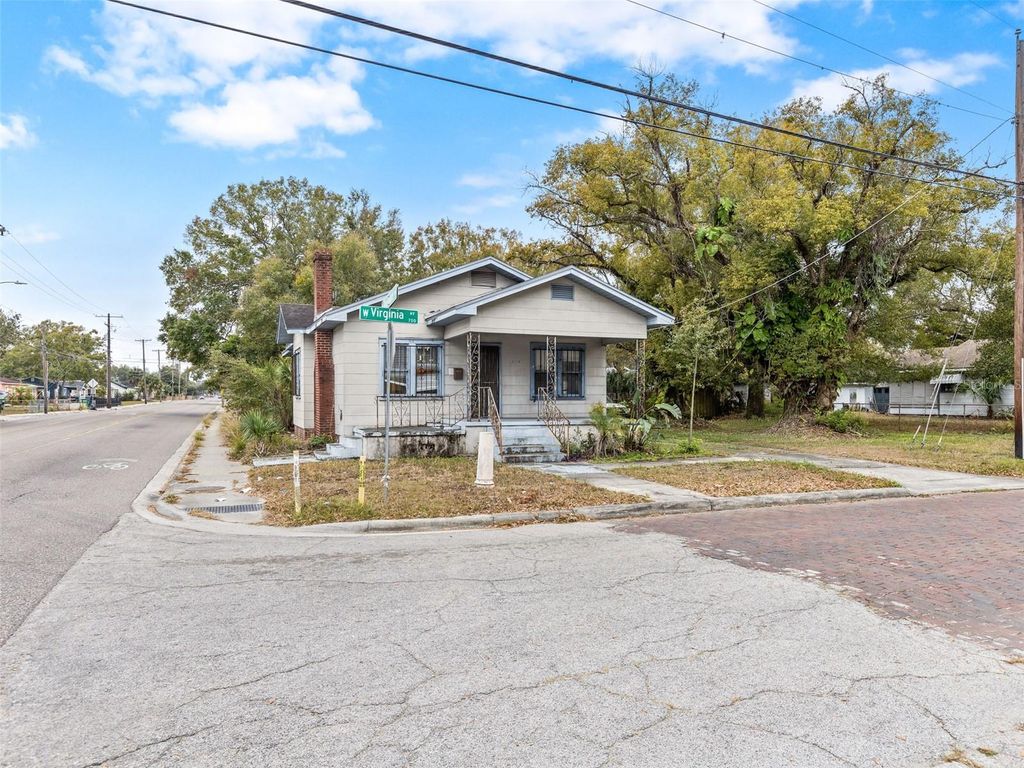 Photo of 702 W Virginia Avenue, Tampa, FL 33603 (MLS # TB8471134)