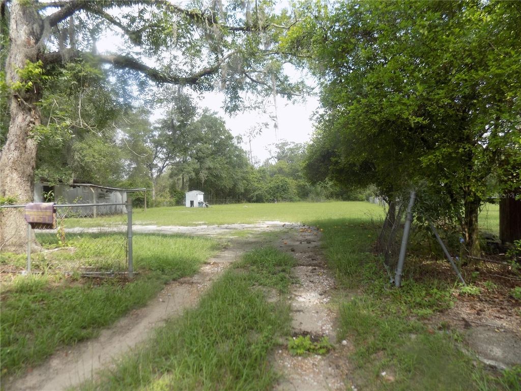 Photo of 8708 NE Waldo Road, Gainesville, FL 32609 (MLS # GC540578)