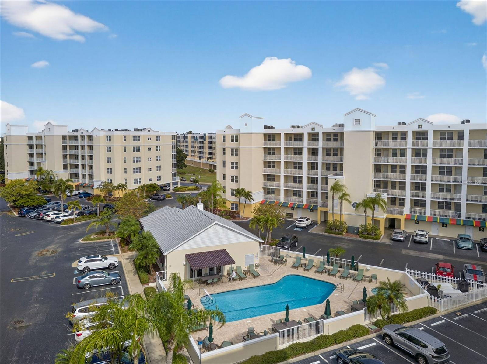 COUNTRY CLUB CONDO AT EAST BAY - Residential