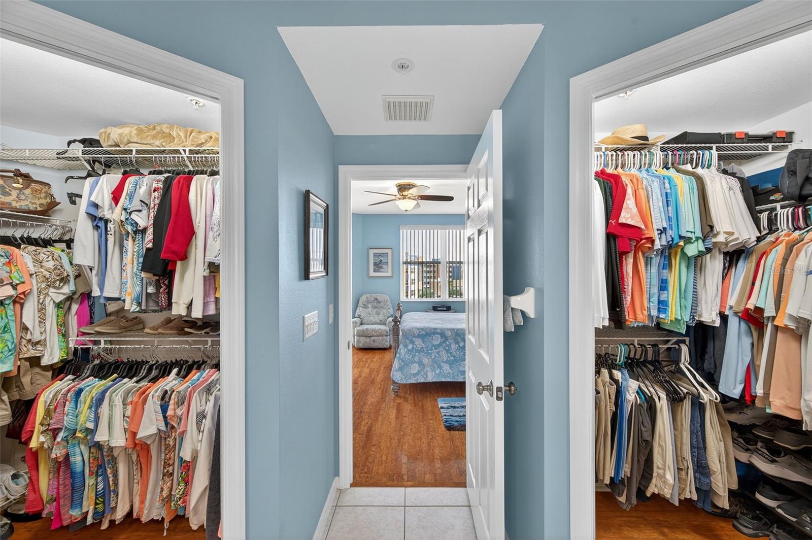 COUNTRY CLUB CONDO AT EAST BAY - Residential