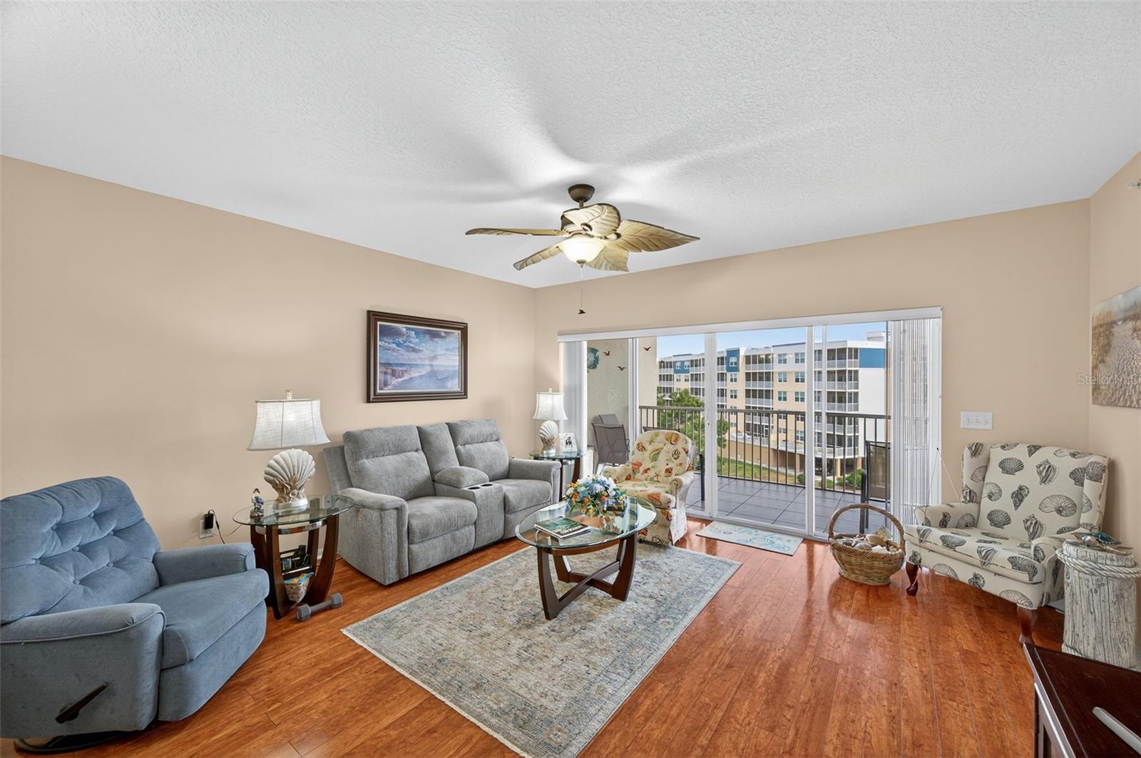 COUNTRY CLUB CONDO AT EAST BAY - Residential