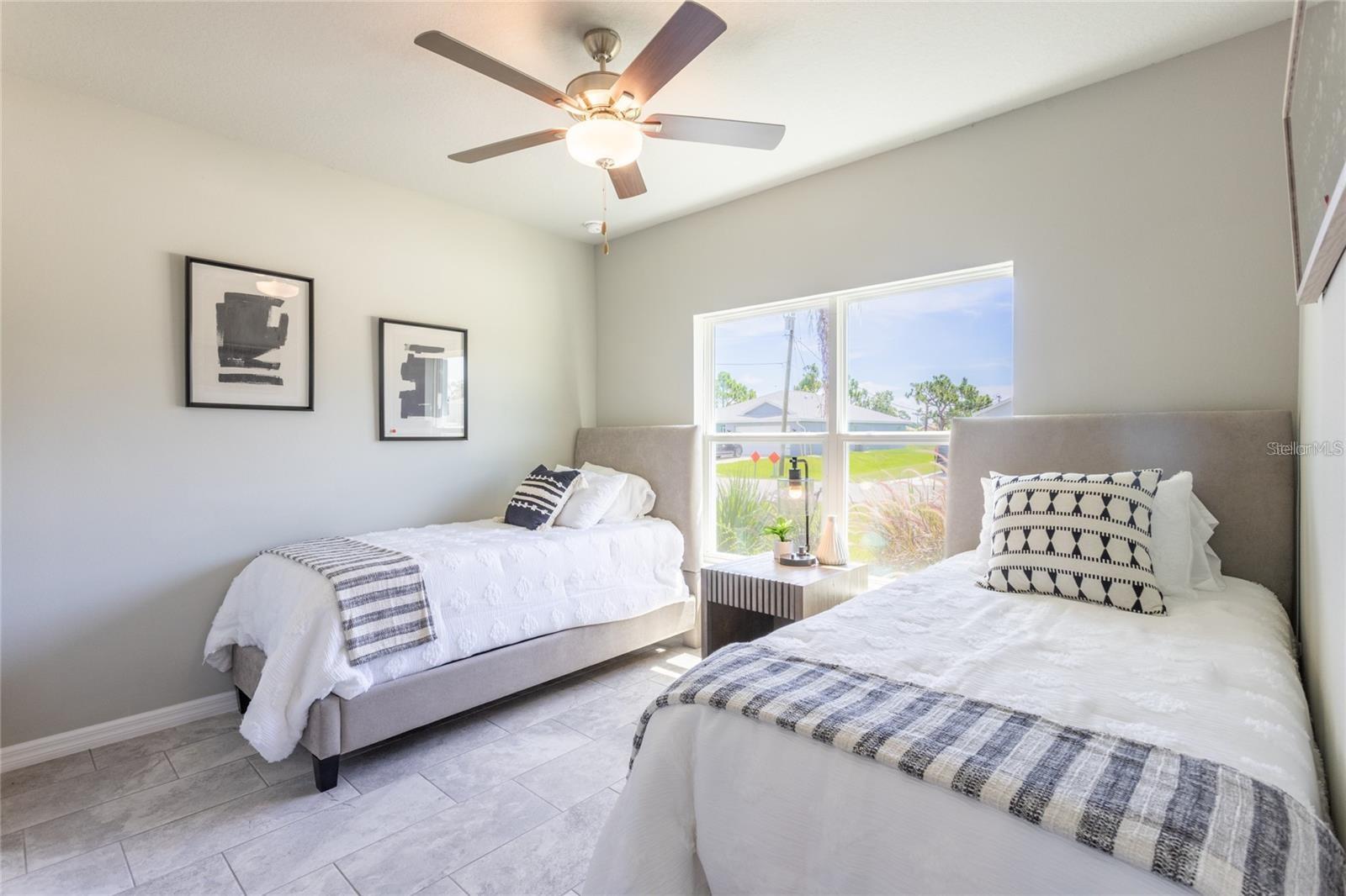 ROTONDA LAKES - Residential