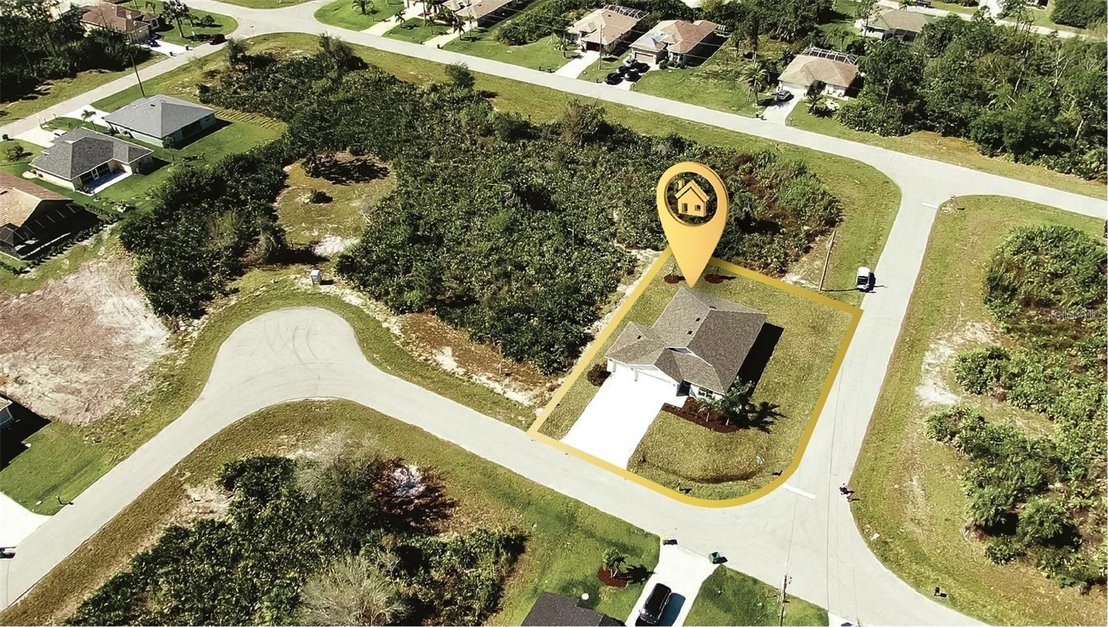 ROTONDA LAKES - Residential