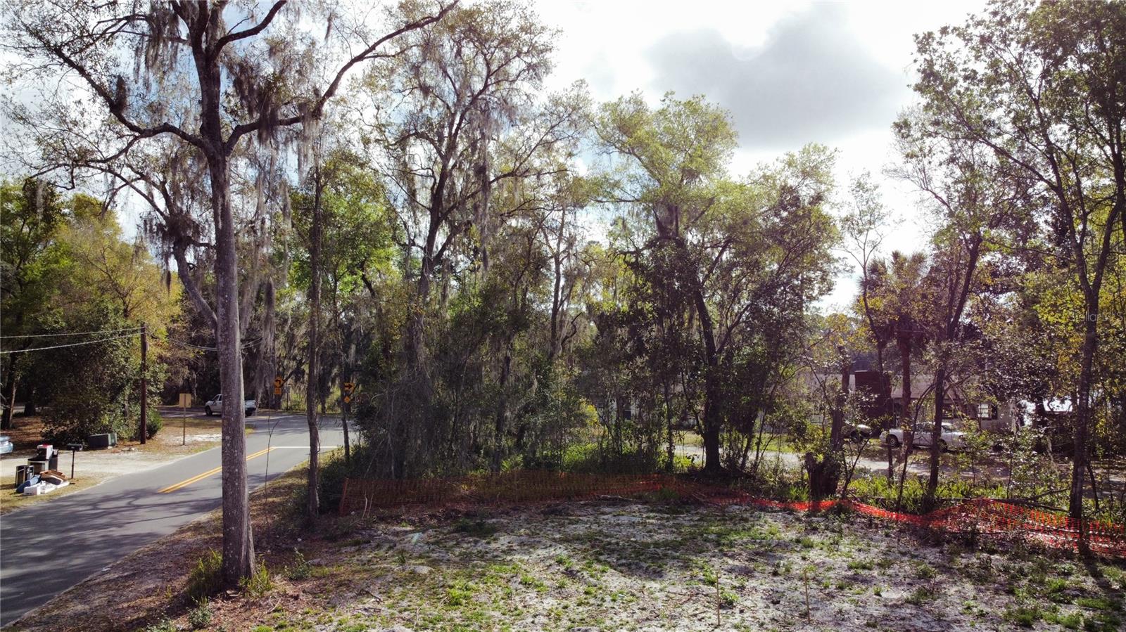 MAGNOLIA SHORES - Land