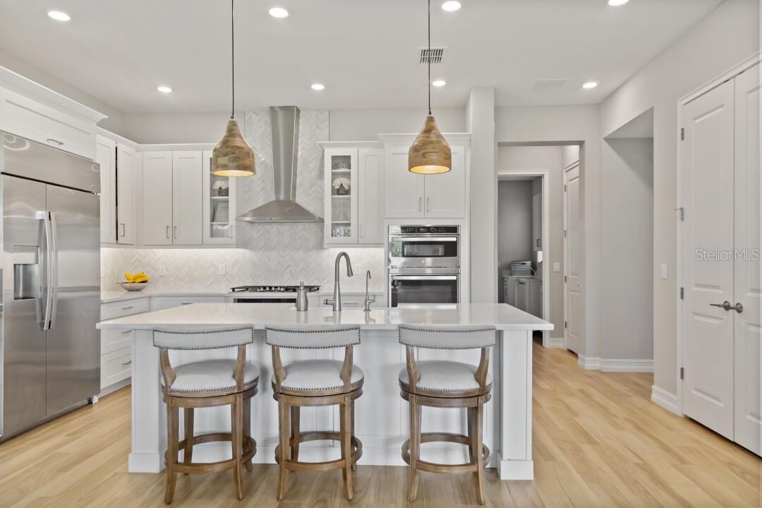 SANCTUARY COVE - Residential