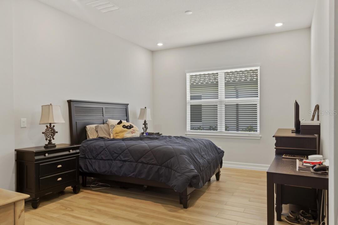 SANCTUARY COVE - Residential