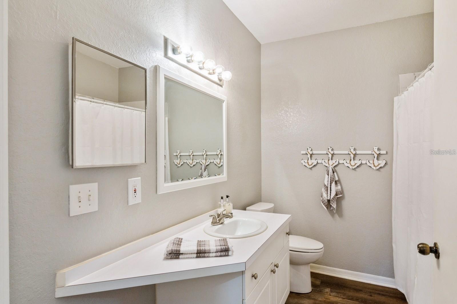 SERENADE ON PALMER RANCH - Residential Lease