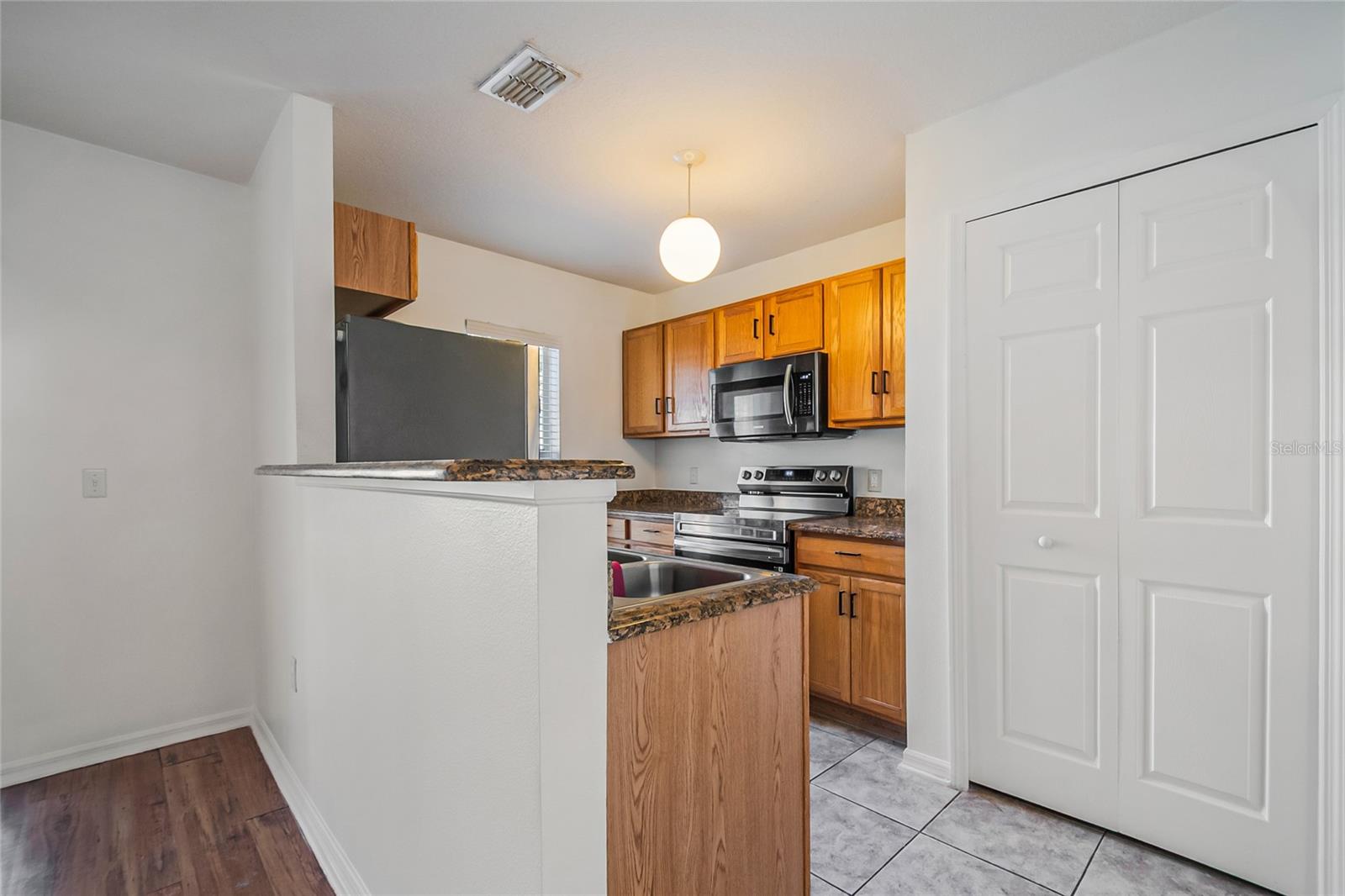 EAGLE BAY PH 1 - Residential