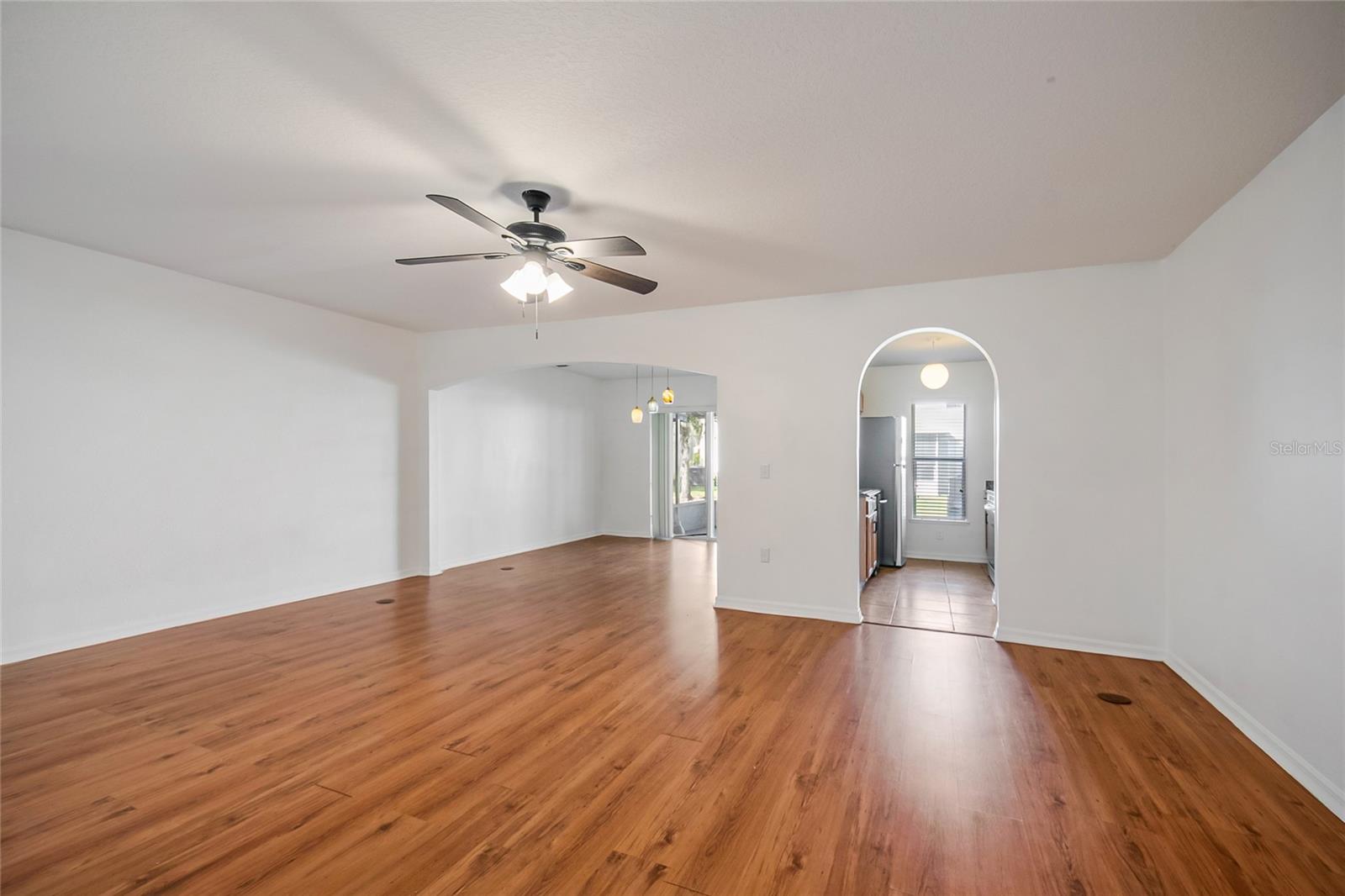 EAGLE BAY PH 1 - Residential