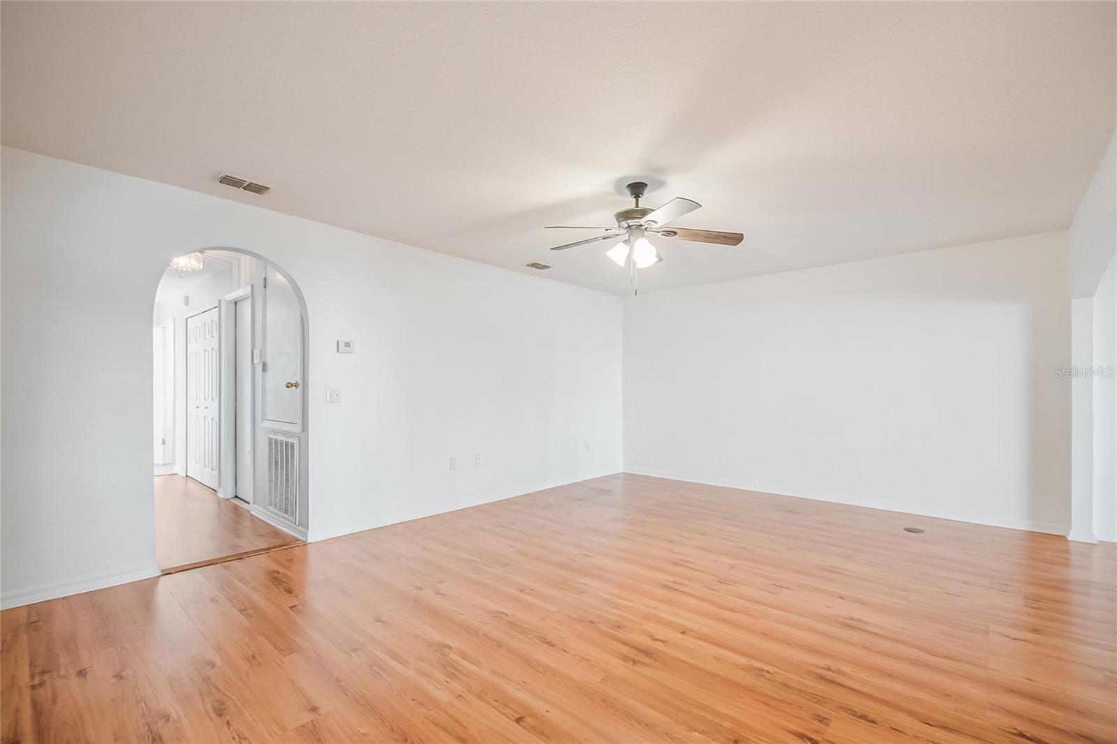 EAGLE BAY PH 1 - Residential