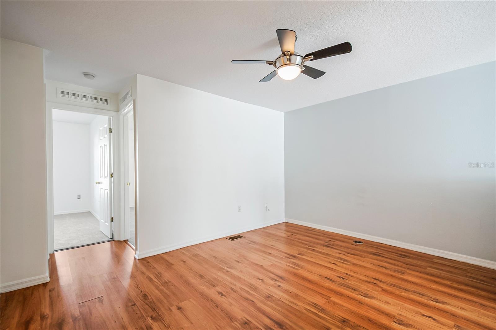 EAGLE BAY PH 1 - Residential