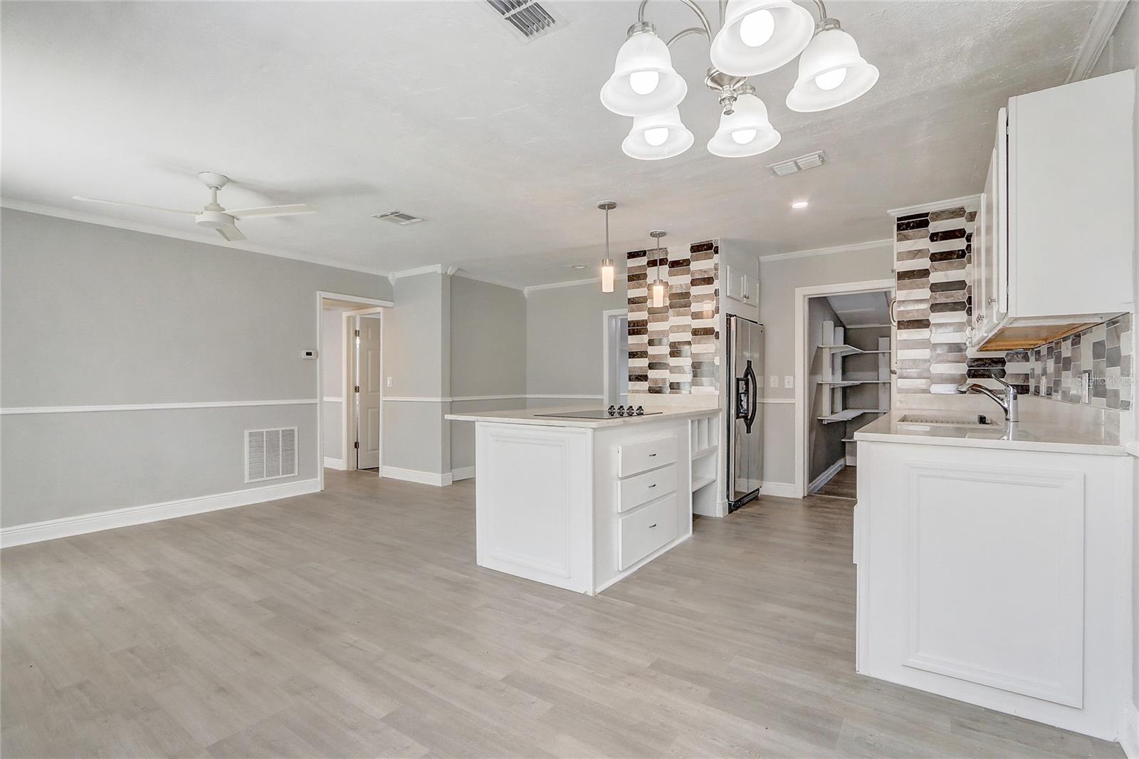 WYOMINA CREST - Residential Lease