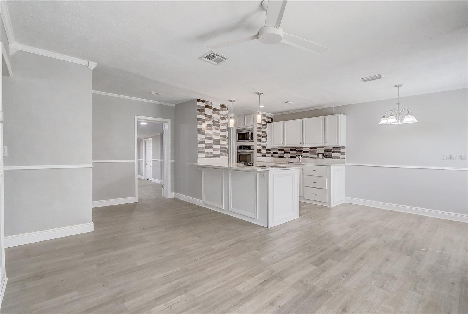 WYOMINA CREST - Residential Lease