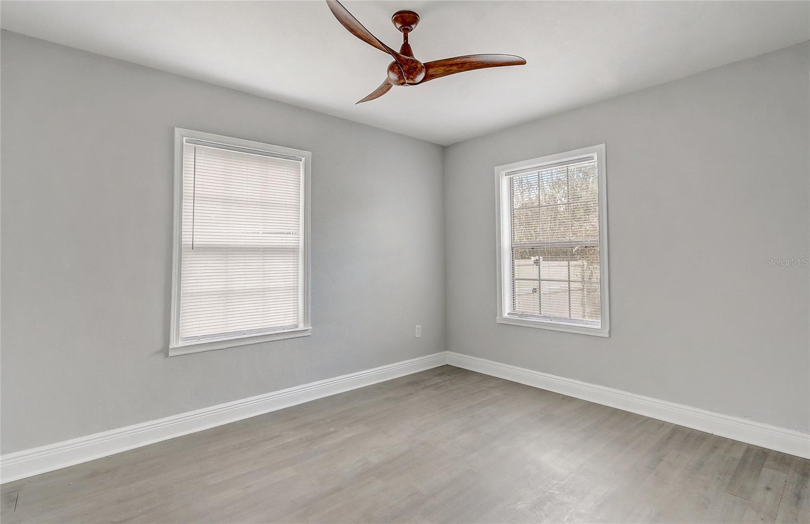 WYOMINA CREST - Residential Lease