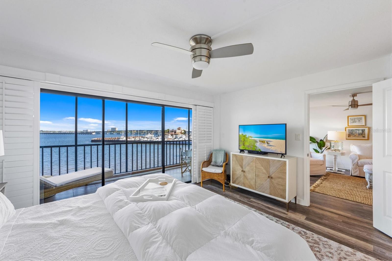 THE WATERFRONT - Residential