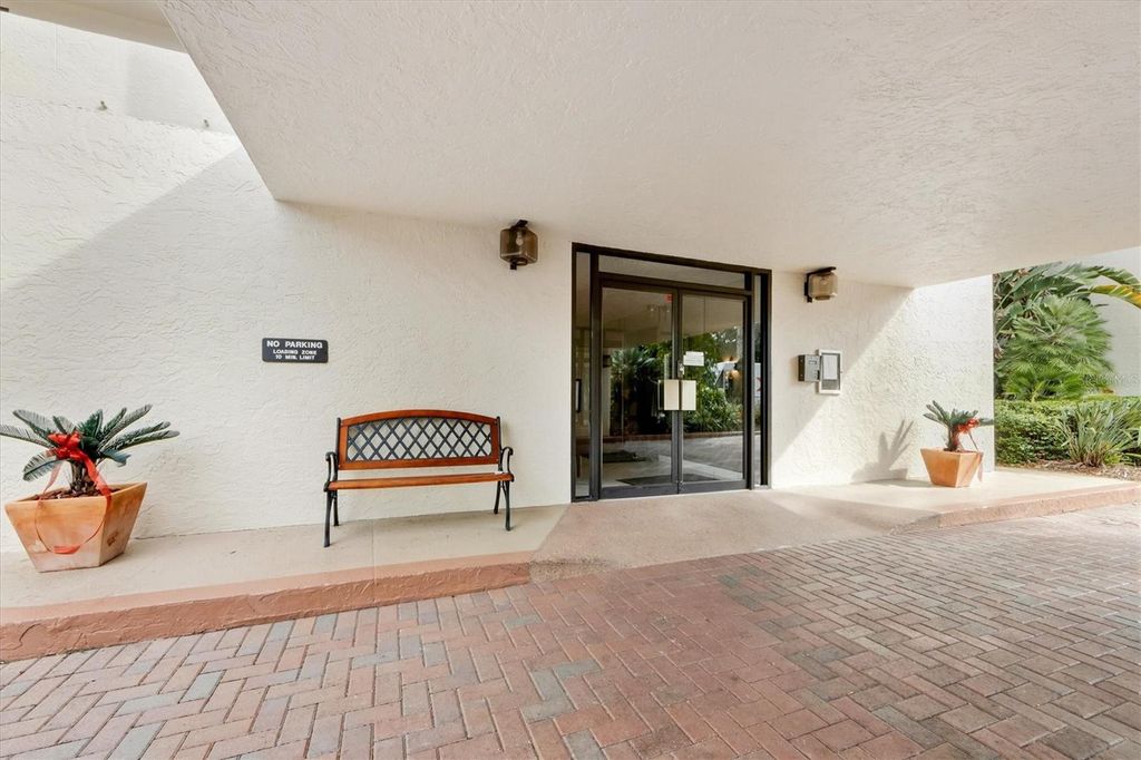 Photo of 1510 1st Avenue W #302, Bradenton, FL 34205 (MLS # A4680762)