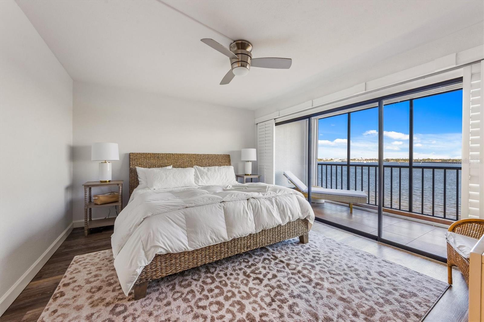 THE WATERFRONT - Residential