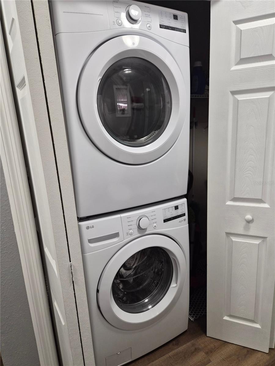 LADY LAKE ORANGE BLOSSOM GARDENS UNIT 11 - Residential