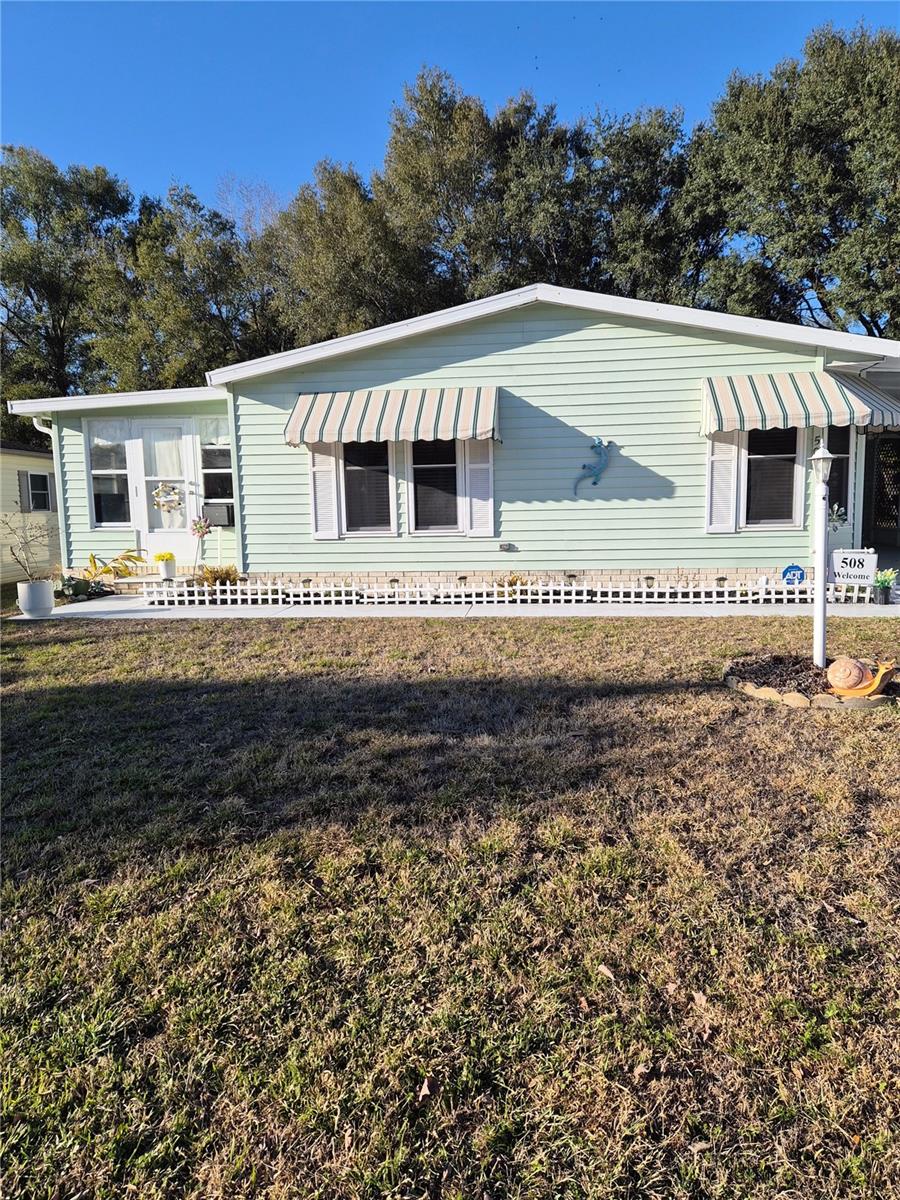 LADY LAKE ORANGE BLOSSOM GARDENS UNIT 11 - Residential