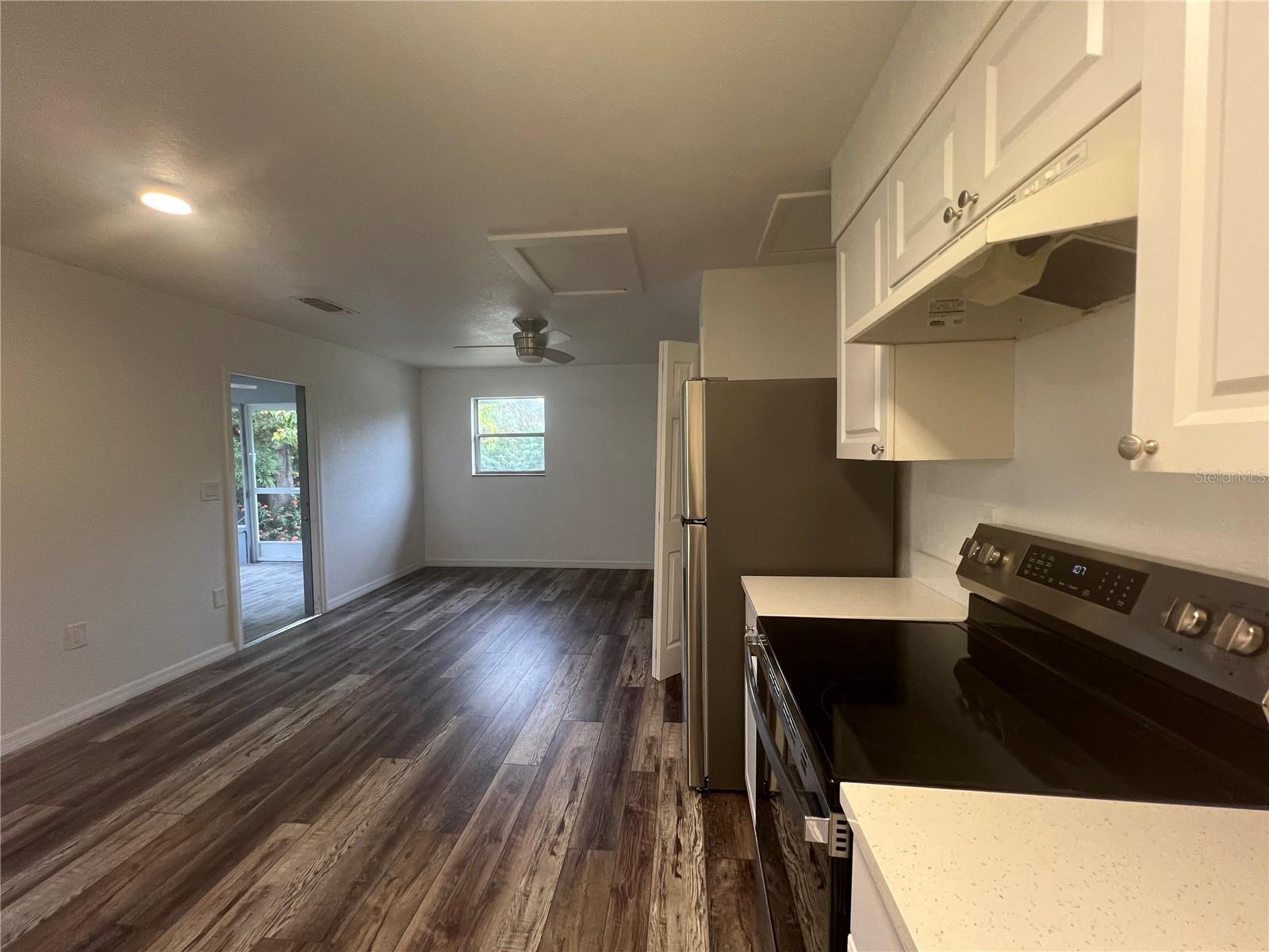 MYRTLE GARDENS - Residential Lease