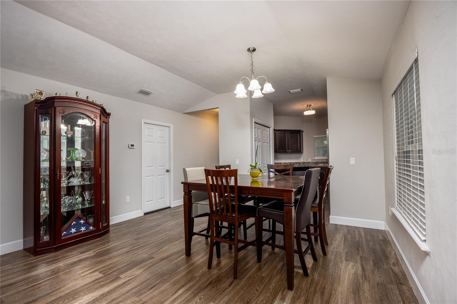 OAK VIEW VILLAGE - Residential